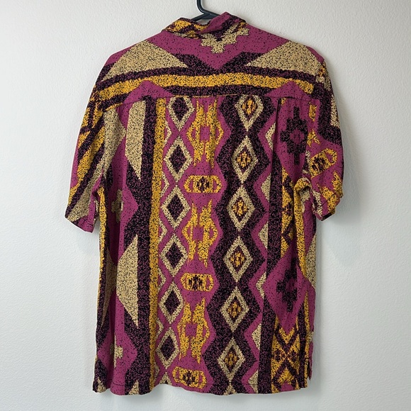 UO Urban Outfitters Diamond Stripe Short-Sleeve Rayon Shirt - Picture 8 of 13